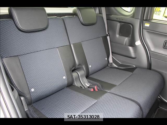 Daihatsu TANTO 2025-09 8379982-9