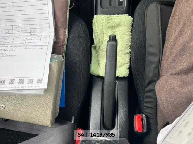 Daihatsu TERIOS KID 2011-10 8380039-19