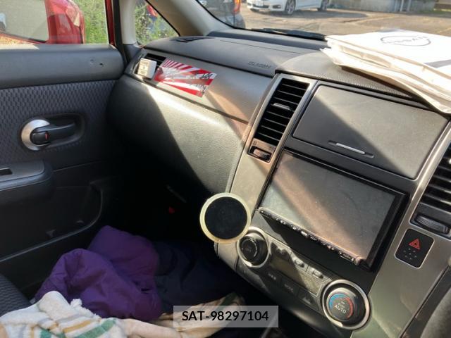 Nissan TIIDA 2008-03 8379028-7