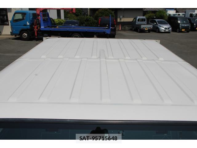 Mazda TITAN 2020-03 8379242-10
