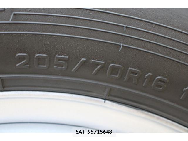 Mazda TITAN 2020-03 8379242-17