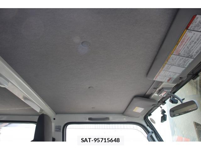 Mazda TITAN 2020-03 8379242-19