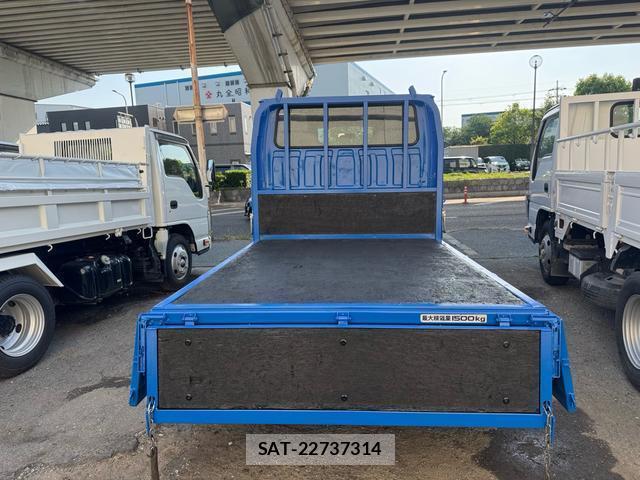 Mazda TITAN 2011-11 8379370-6