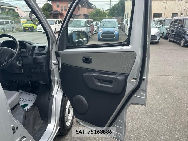 Toyota TOWNACE VAN 2021-06 8378617-16