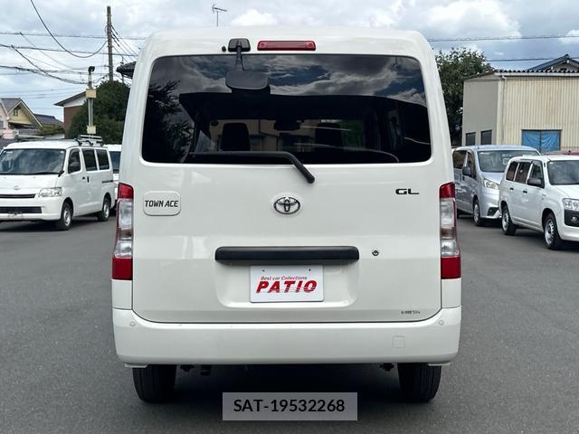 Toyota TOWNACE VAN 2021-07 8378618-17