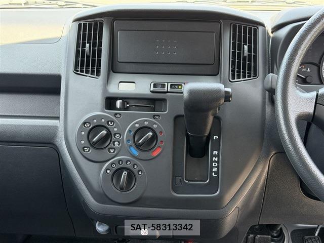 Toyota TOWNACE VAN 2026-06 8379154-19
