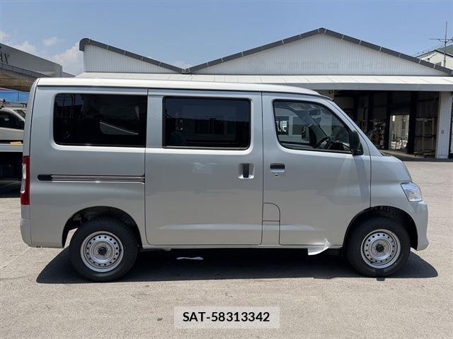 Toyota TOWNACE VAN 2026-06 8379154-5