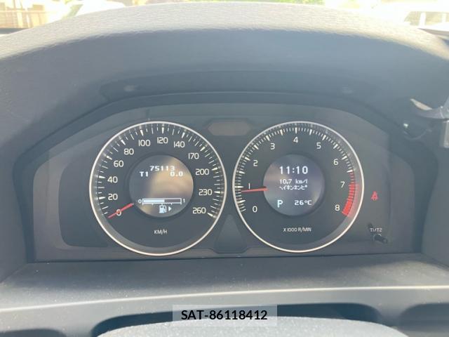 Volvo V60 2011-12 8378885-16