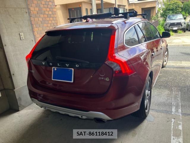 Volvo V60 2011-12 8378885-2
