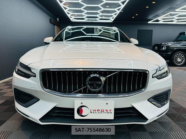 Volvo V60 2020-08 8379991-6