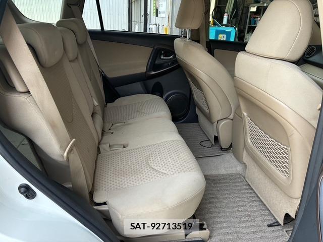 Toyota VANGUARD 2011-06 8379436-10