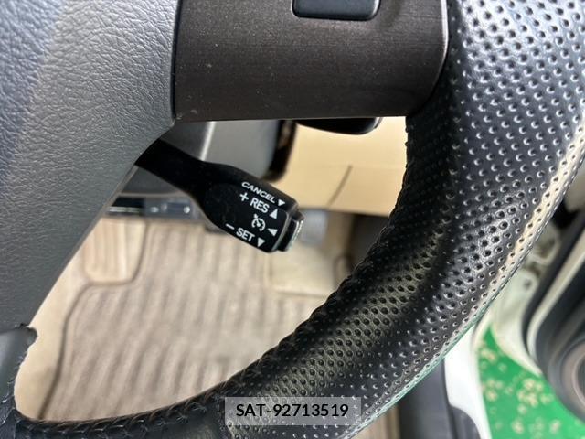 Toyota VANGUARD 2011-06 8379436-12