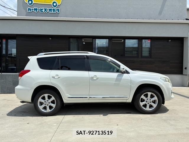 Toyota VANGUARD 2011-06 8379436-3