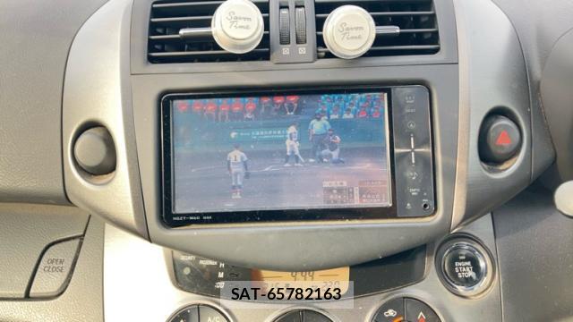 Toyota VANGUARD 2010-10 8379582-16