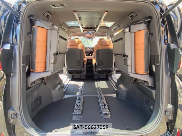 Toyota VELLFIRE 2026-03 8379548-7