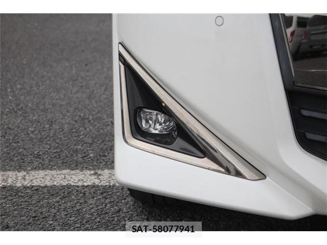 Toyota VELLFIRE 2018-04 8379668-16