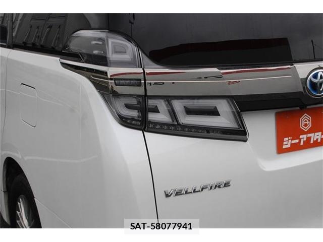 Toyota VELLFIRE 2018-04 8379668-17