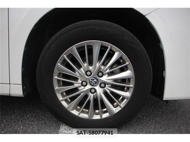 Toyota VELLFIRE 2018-04 8379668-9