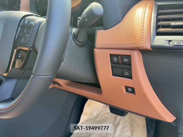 Toyota VELLFIRE 2026-03 8379866-8
