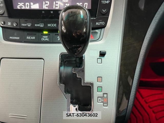 Toyota VELLFIRE 2011 8378661-15