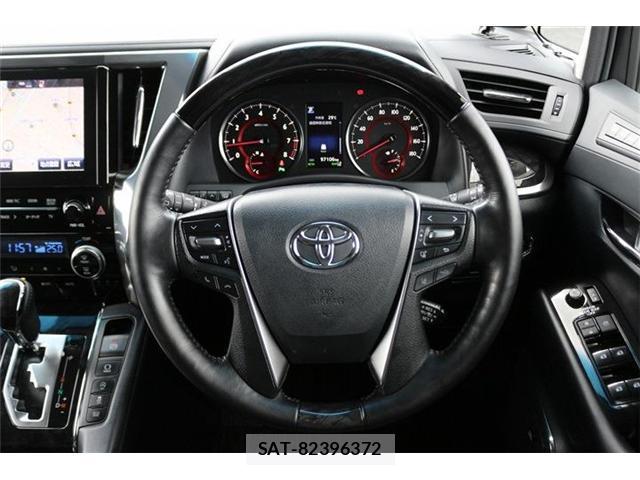 Toyota VELLFIRE 2018-04 8378694-14