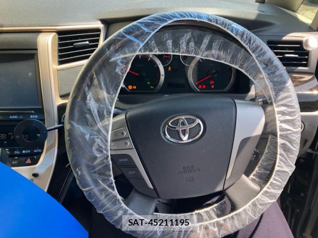 Toyota VELLFIRE 2014-10 8378897-11