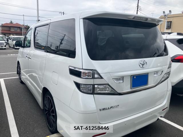 Toyota VELLFIRE 2008-09 8379003-7