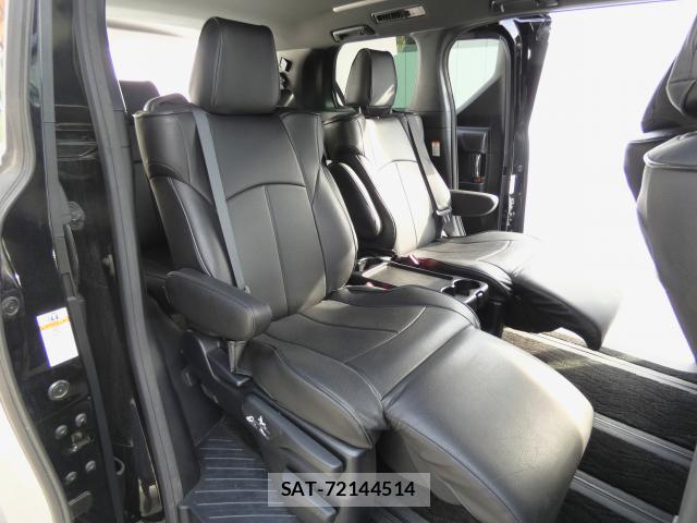Toyota VELLFIRE 2017-10 8379744-13