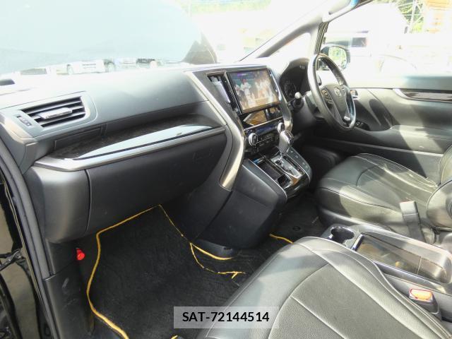 Toyota VELLFIRE 2017-10 8379744-5