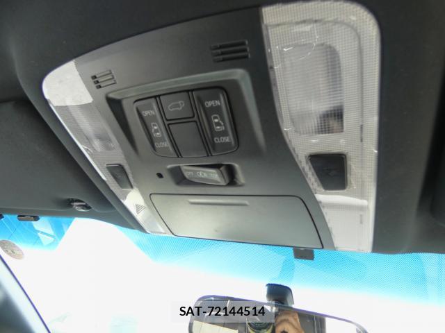 Toyota VELLFIRE 2017-10 8379744-8