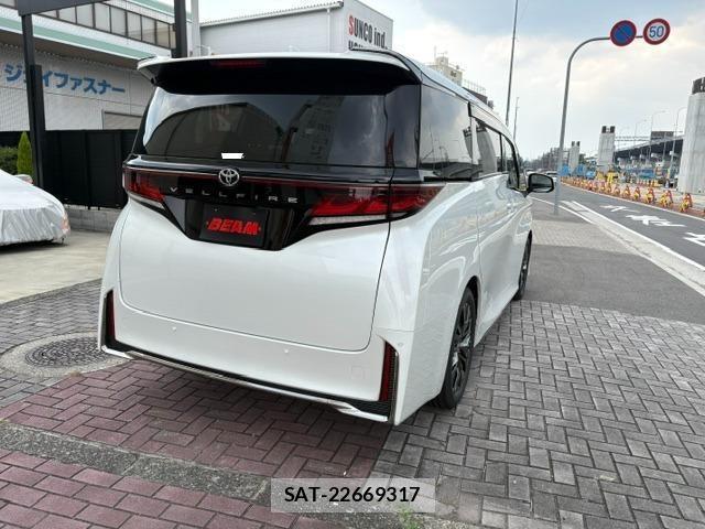 Toyota VELLFIRE 2026-04 8379843-13