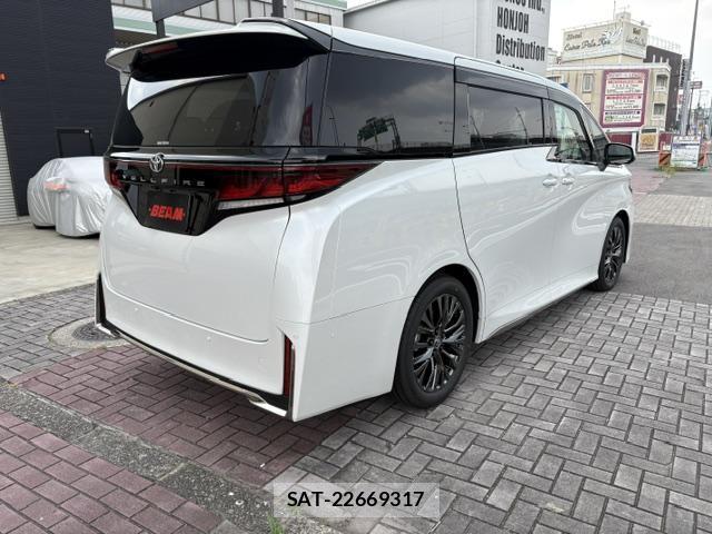Toyota VELLFIRE 2026-04 8379843-14