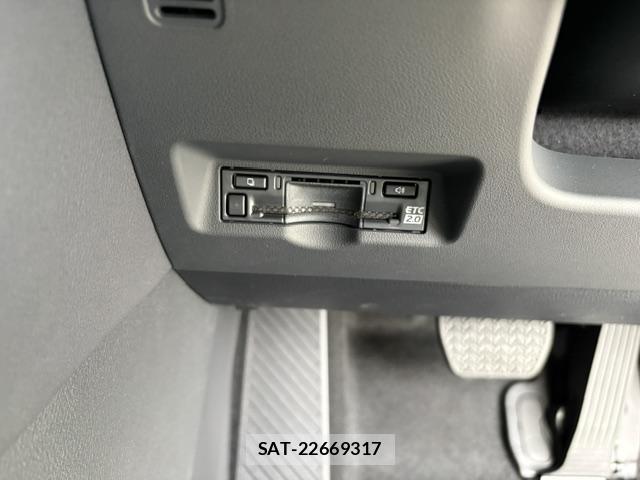 Toyota VELLFIRE 2026-04 8379843-19