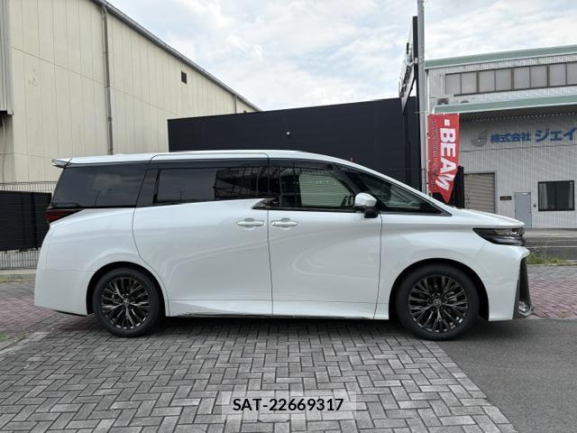 Toyota VELLFIRE 2026-04 8379843-7