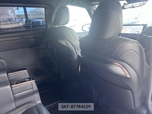 Toyota VELLFIRE 2024-07 8379992-12