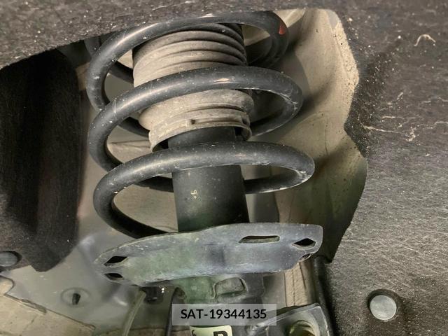 Honda VEZEL 2017-11 8378567-18