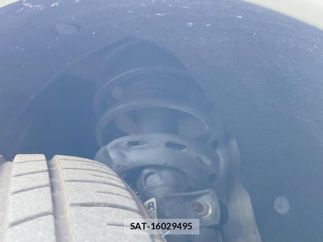 Honda VEZEL 2015-08 8378609-19