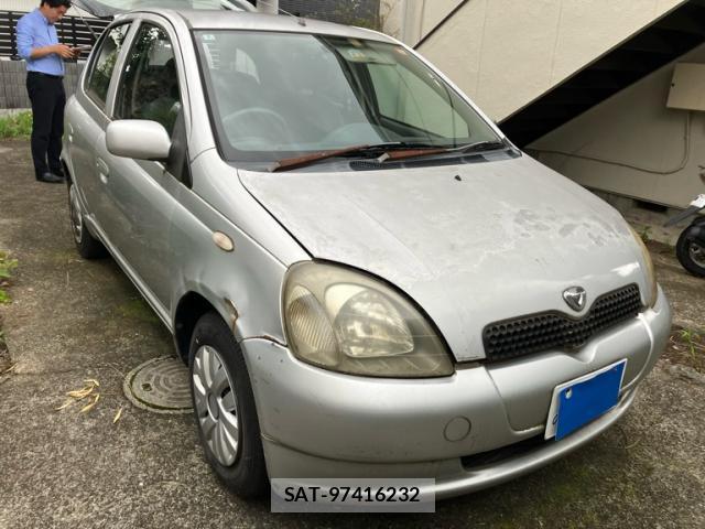 Toyota VITZ 2000-01 8378889-1