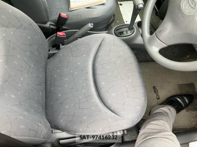 Toyota VITZ 2000-01 8378889-14