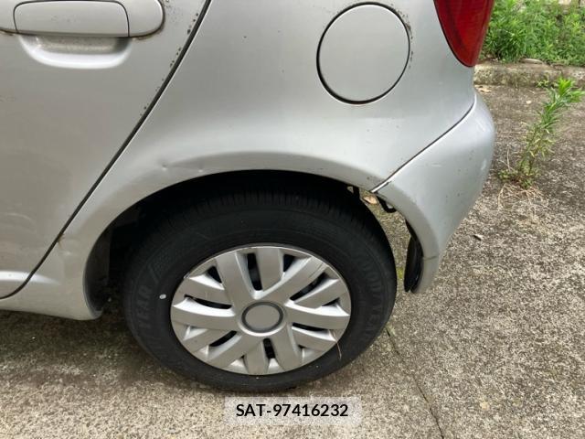 Toyota VITZ 2000-01 8378889-19
