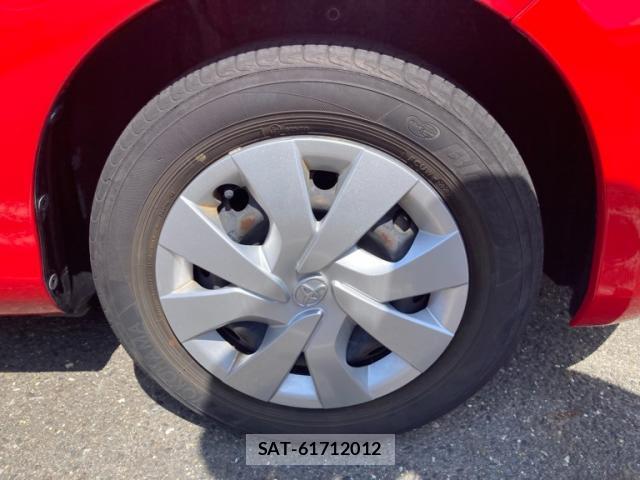 Toyota VITZ 2015-08 8379092-12