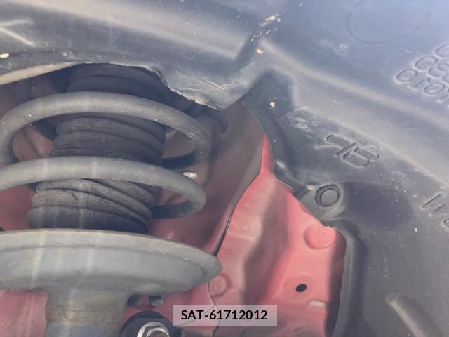 Toyota VITZ 2015-08 8379092-3
