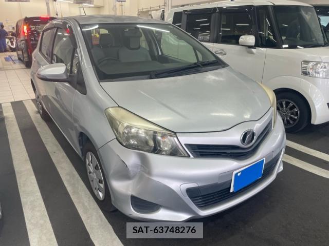 Toyota VITZ 2011-12 8379128-1
