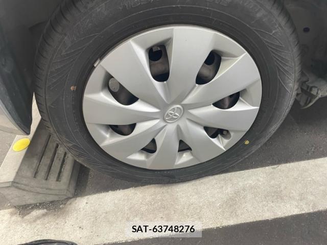 Toyota VITZ 2011-12 8379128-3