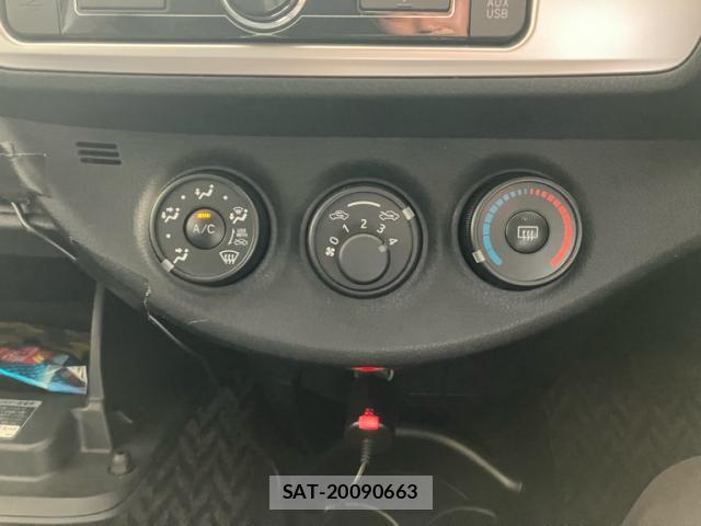 Toyota VITZ 2014-10 8380033-19