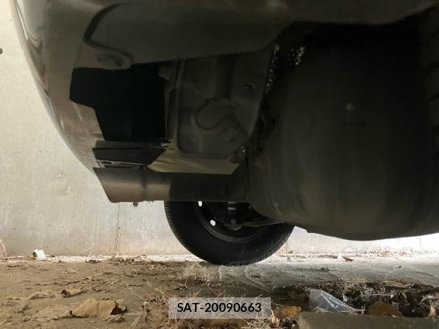 Toyota VITZ 2014-10 8380033-4