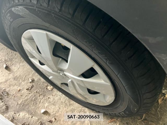 Toyota VITZ 2014-10 8380033-5
