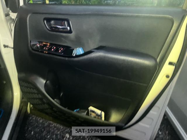Toyota VOXY 2019-07 8378563-9