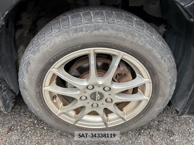 Toyota VOXY 2013-08 8378565-12