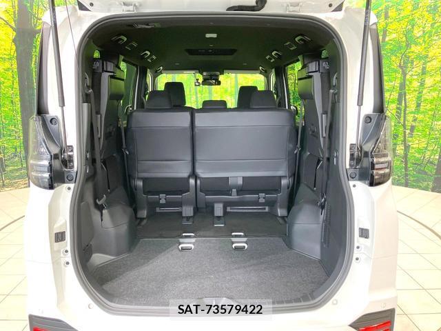 Toyota VOXY 2024-11 8378574-10